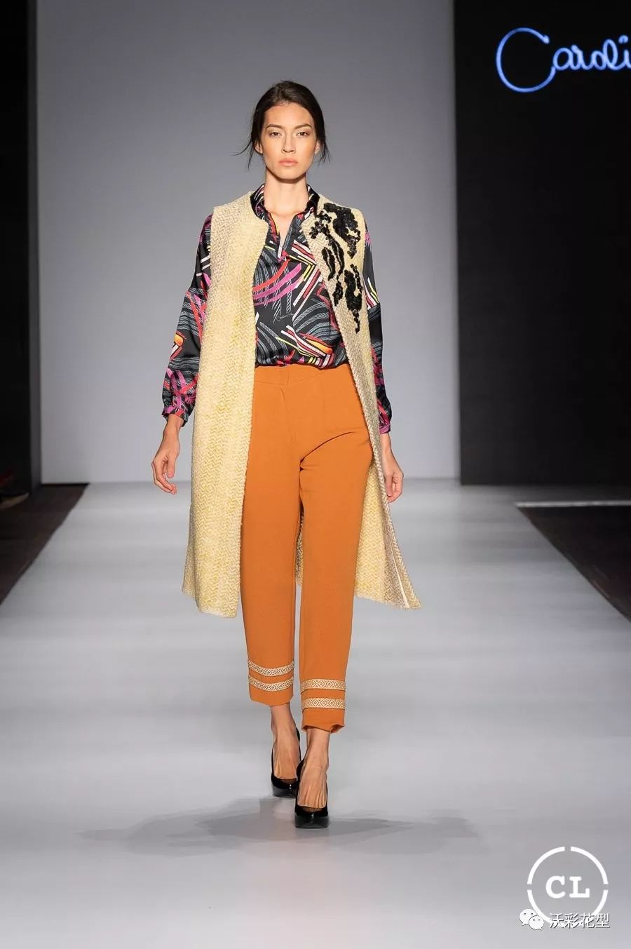 全面失控：私家侦探妈妈