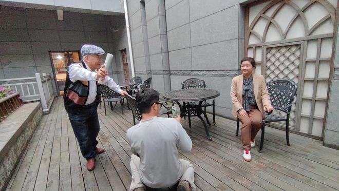 关于查理的真相